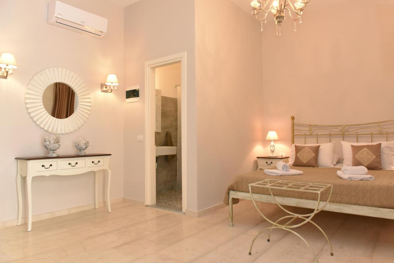 Oisyra Hotel Ermoúpoli Eksteriør bilde