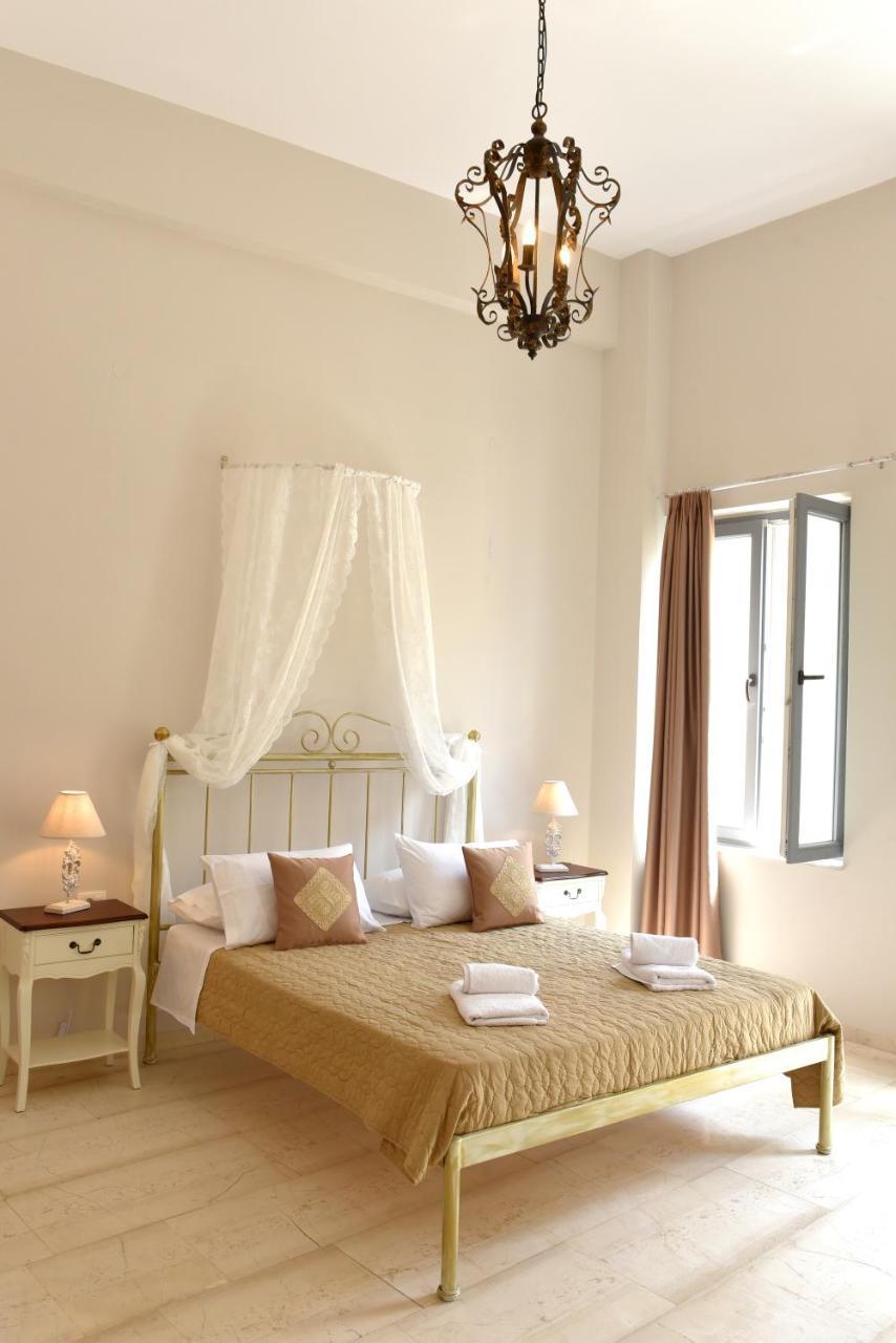 Oisyra Hotel Ermoúpoli Eksteriør bilde