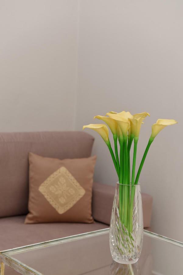Oisyra Hotel Ermoúpoli Eksteriør bilde